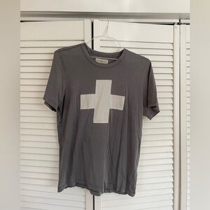 imogene + willie the plus cross grey t 100% cotton!